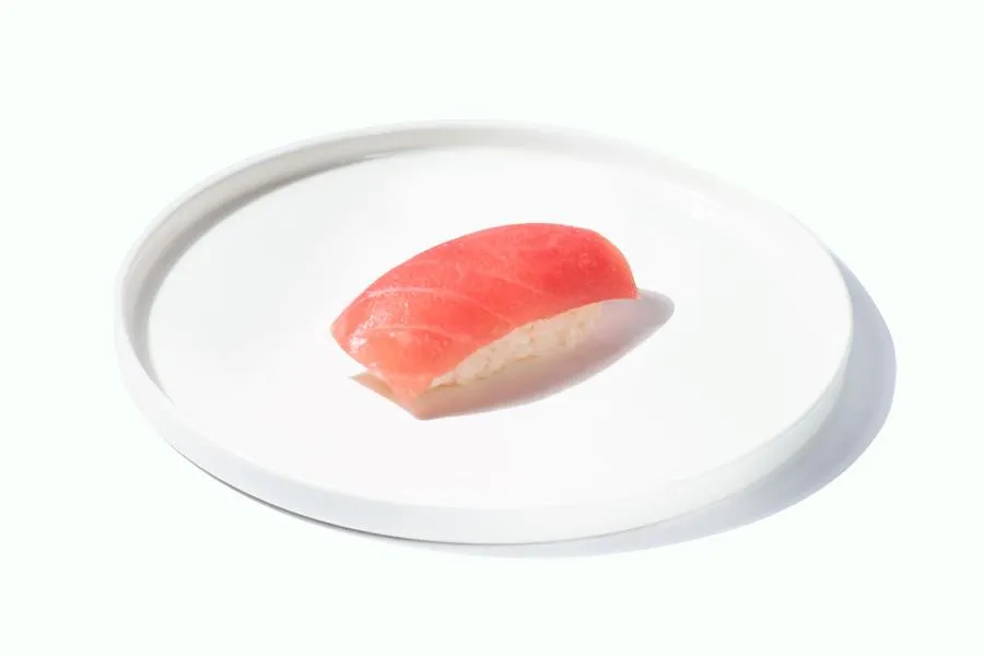 Суши с тунцом