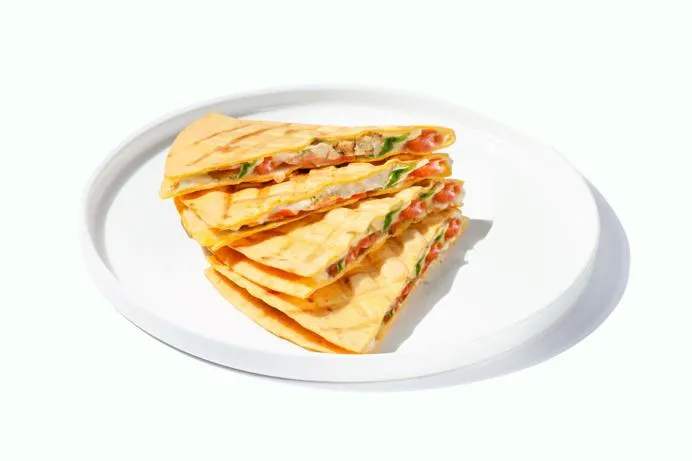 Кесадилья цыпленок томат